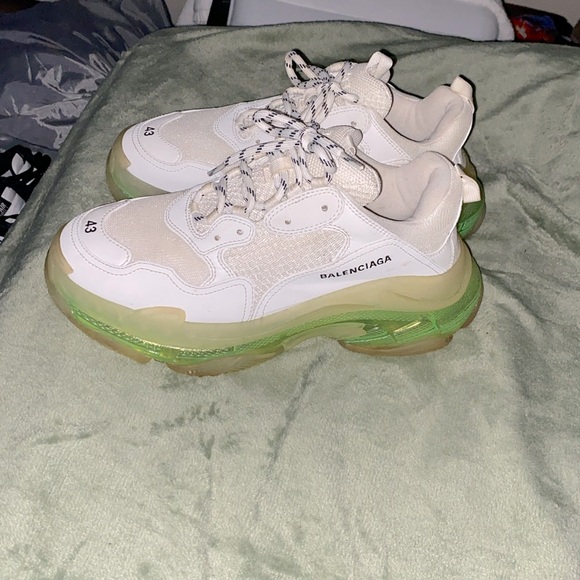 Balenci Triple s Lime green & white - Picture 1 of 1